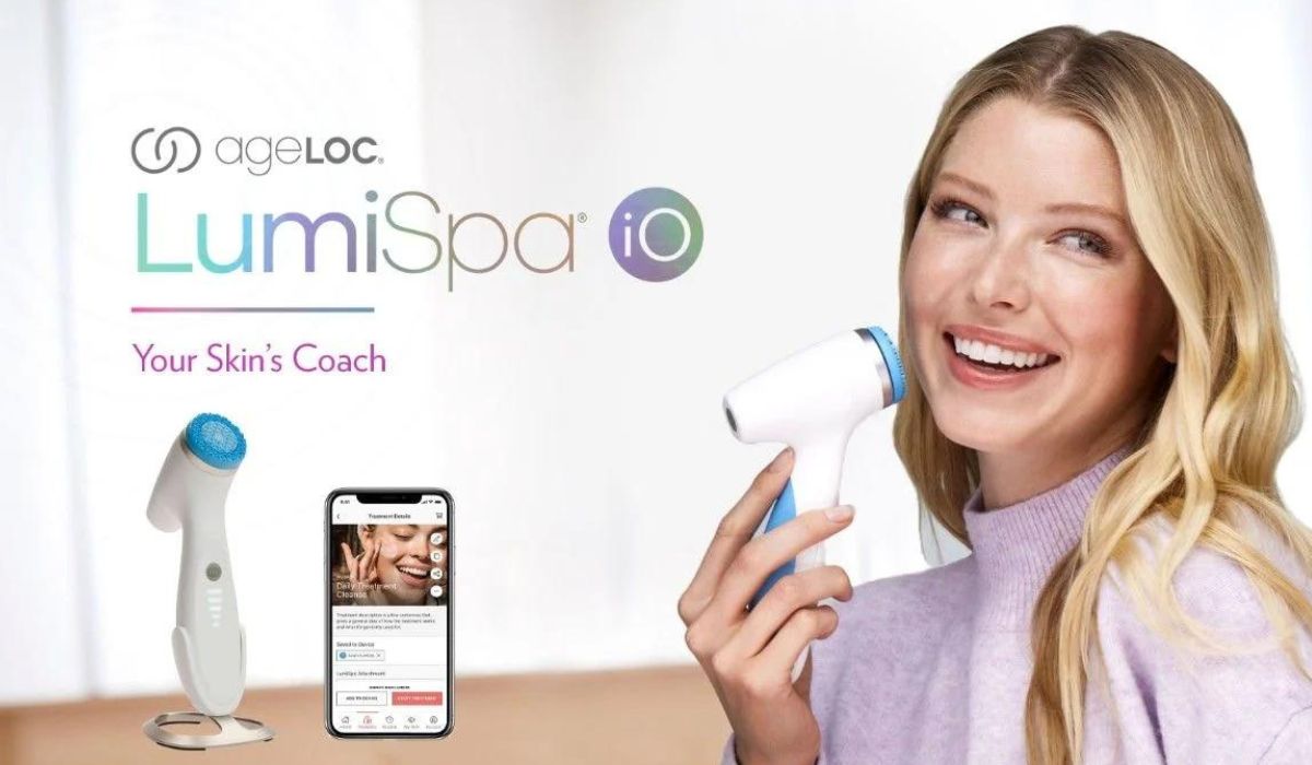 ageLOC LumiSpa® iO equipped with unique Micropulse Oscillation Technology for Purification and Renewal dual action, and allows users to create personalized skincare experience with IoT technology.