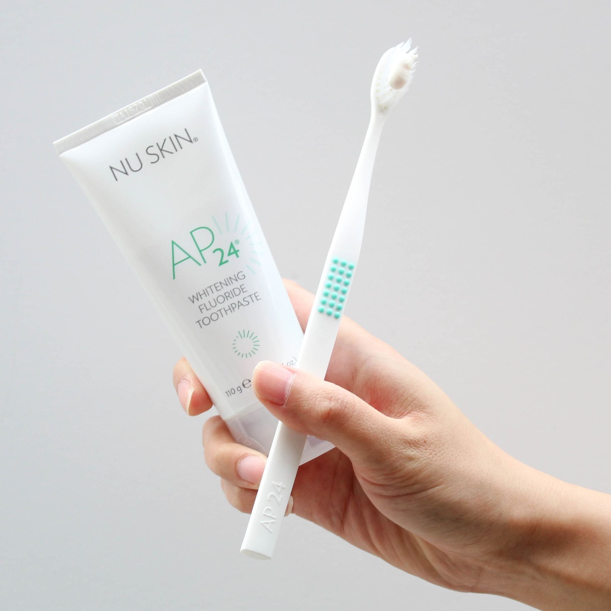 AP 24 Whitening Fluoride Toothpaste (Singapore) - thatnatureworld